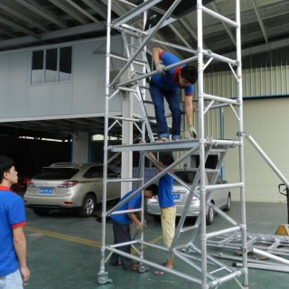 單寬斜爬梯窄架